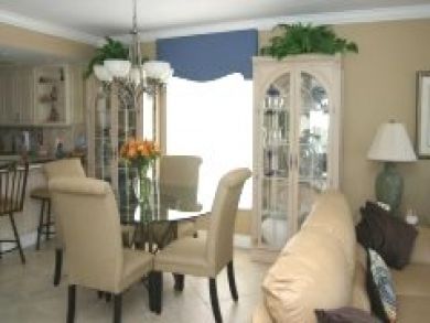 Open Plan Kitchen & Dining Area